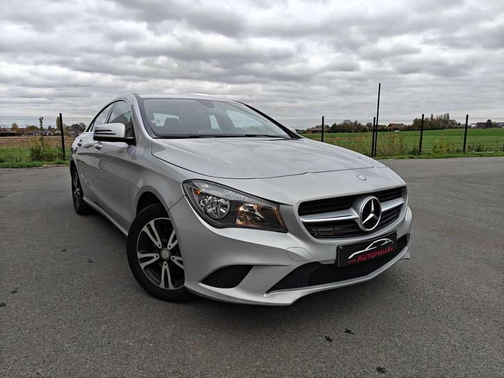 Mercedes-Benz CLA 180 CLA 180 benzine AUTOMAAT - GPS/CAMERA/, Auto's, Mercedes-Benz, Bedrijf, Te koop, CLA, ABS, Airbags, Airconditioning