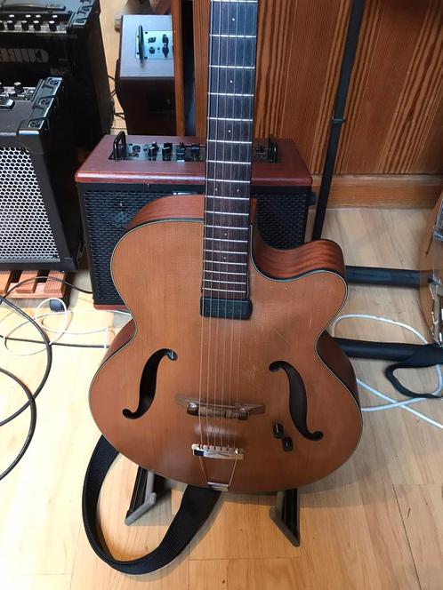 Furch jazz gitaar  type A17-40, Muziek en Instrumenten, Snaarinstrumenten | Gitaren | Elektrisch, Gebruikt, Hollow body, Overige merken
