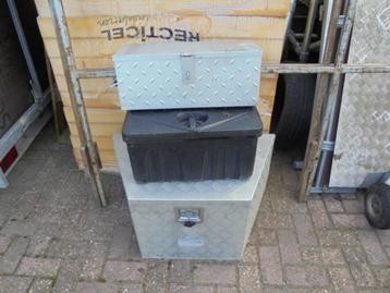 Aanhangwagen onderdelen te koop . Doe een bod  beschikbaar voor biedingen