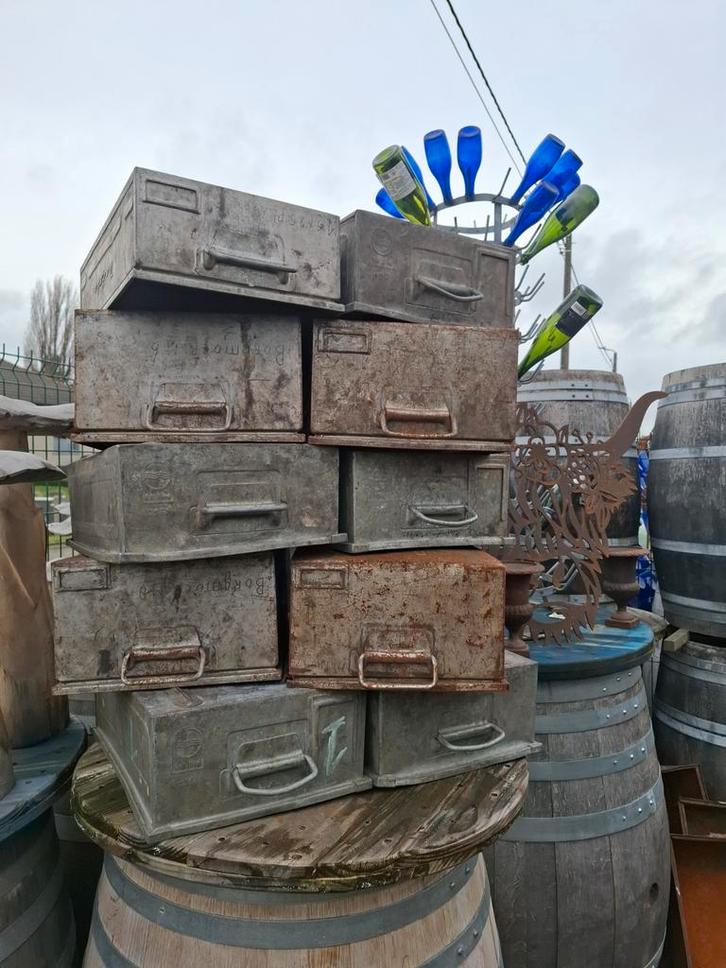 Metalen rustieke & antieke bakken,ideaal v kruiden& bloemen, Tuin en Terras, Bloembakken en Plantenbakken, Ophalen