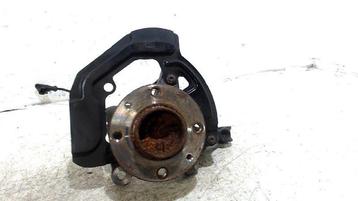 WIELNAAF LINKS VOOR Renault Twingo III (AH) (12FOB) beschikbaar voor biedingen