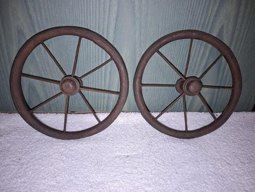 2 oude ijzeren wieltjes, jaren 1800-1900, Antiek en Kunst, Curiosa en Brocante, Ophalen of Verzenden