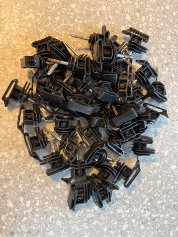 Set van 45 lintisolatoren tot 40mm voor schriklint beschikbaar voor biedingen