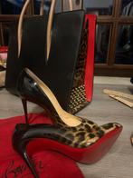 Louboutin schoenen en bijhorende handtas, Vêtements | Femmes, Comme neuf, Louboutin, Noir, Escarpins