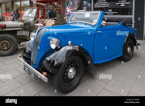 Wiel deksels gevraagd van een Standard 1946, Auto-onderdelen, Banden en Velgen, Ophalen of Verzenden