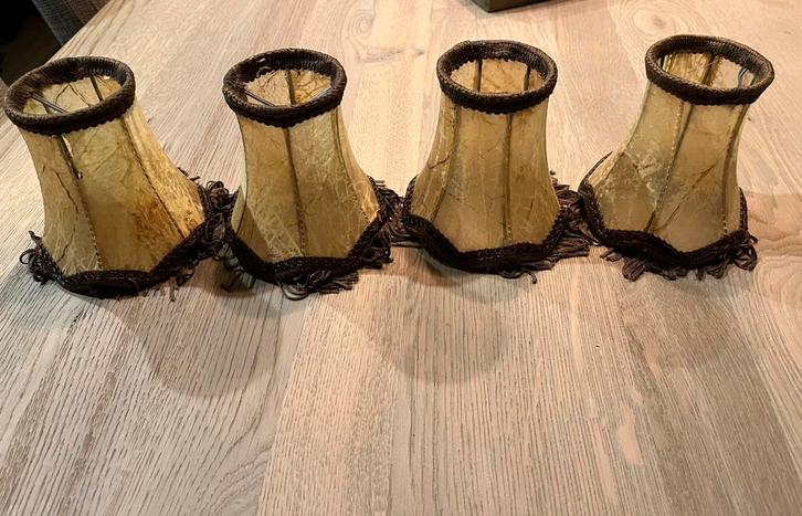 Kleine lampenkapjes, Huis en Inrichting, Lampen | Lampenkappen, Zo goed als nieuw, Minder dan 25 cm, Overige vormen, Crème, Ophalen