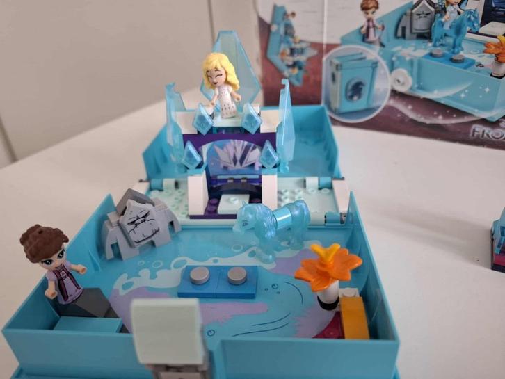 Lego boek Sneeuwkoningin/Frozen - Disney, Kinderen en Baby's, Speelgoed | Duplo en Lego, Zo goed als nieuw, Lego, Complete set