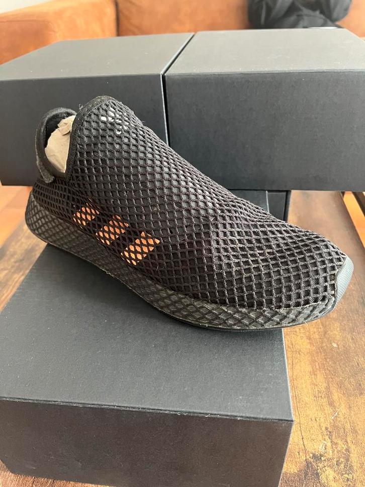 Adidas Deerupt Runner 46 - Zeer goede staat, Kleding | Heren, Schoenen, Gedragen, Sneakers, Zwart, Ophalen of Verzenden
