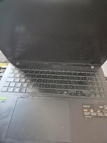 asus v16 beschikbaar voor biedingen