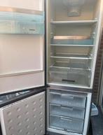 Koelkast defect / voor onderdelen/ reparatie, Ophalen, Zo goed als nieuw