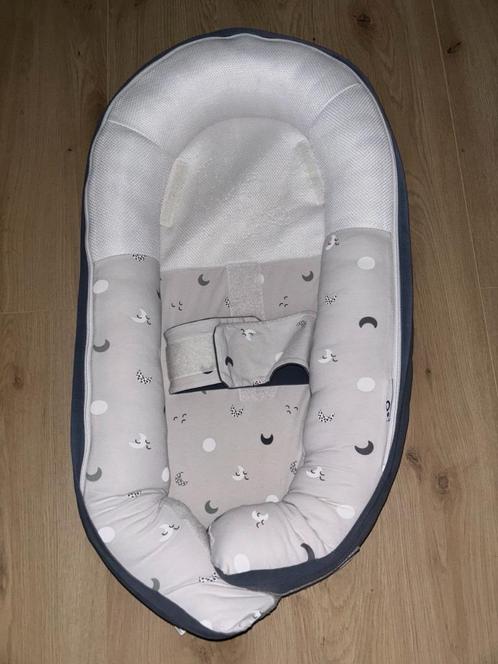 Doomoo Blue Grey Moon cocoon in goede staat, Kinderen en Baby's, Babywiegjes en Ledikanten, Zo goed als nieuw, Ledikant, Ophalen of Verzenden