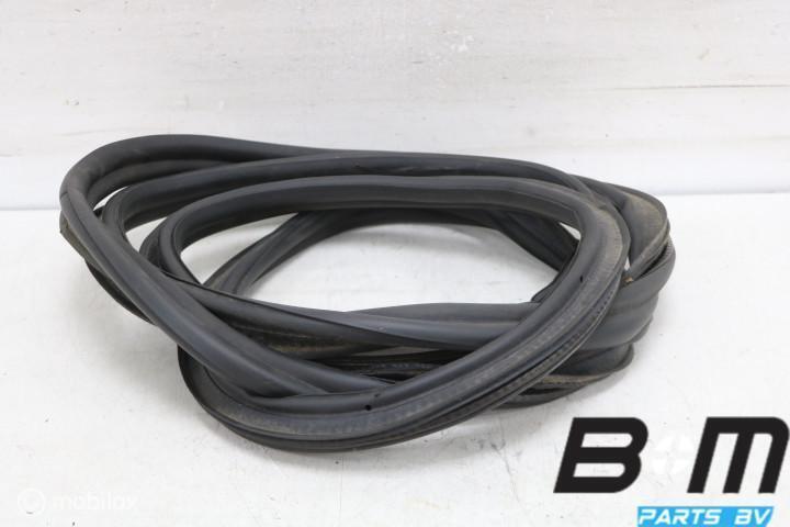 Achterkleprubber VW Golf 7 1K6827705E, Auto-onderdelen, Interieur en Bekleding, Gebruikt