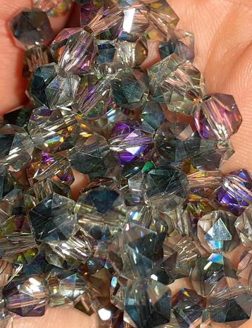 lot kralen multichroom facet 6mm +- 100  beschikbaar voor biedingen