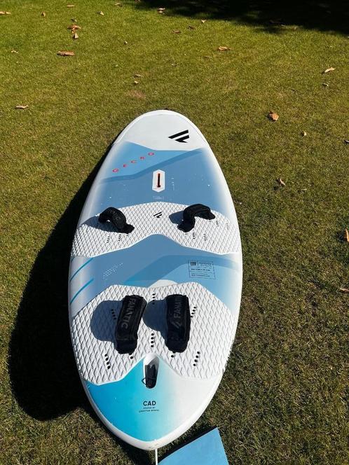 Fanatic Gecko HRS 122 2022, Watersport en Boten, Windsurfen, Zo goed als nieuw, Plank, Minder dan 250 cm, Met vin(nen), Met draagtas