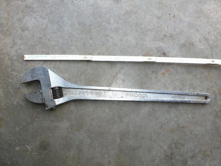 clé anglaise, clé à molette FACOM 24", Autos : Divers, Outils de voiture, Comme neuf, Enlèvement