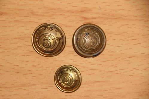 GEZOCHT: 3e Jagers te Voet - knoppen WW1, Verzamelen, Militaria | Tweede Wereldoorlog, Landmacht, Kleding of Schoenen, Verzenden