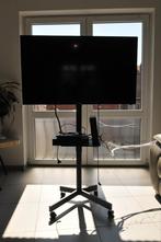 TV + mobiele standaard te koop, Ophalen, Zo goed als nieuw