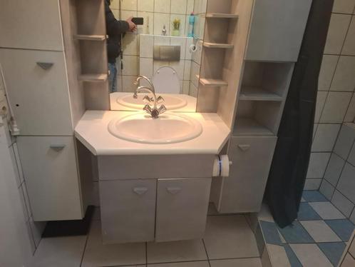 BADKAMER MEUBEL gratis af te halen, Huis en Inrichting, Badkamer | Badkamermeubels, Gebruikt, Wastafelkast, 150 tot 200 cm, 150 tot 200 cm