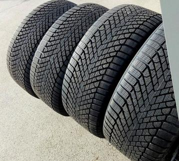 4 très bons pneus hiver 285/40R22 110V  beschikbaar voor biedingen