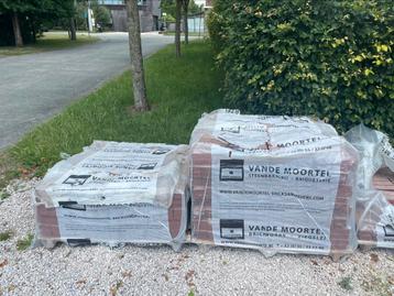 Kleiklinkers Vande Moortel – Eligantia Karmijn (nieuw) beschikbaar voor biedingen