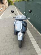 Vespa gtv 300 Sei giorni hpe, Fietsen en Brommers, Ophalen of Verzenden, Zo goed als nieuw