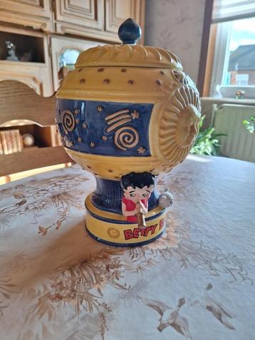 Betty Boop Celestial Cookie Jar Betty en Pudgy Ballon 1999 beschikbaar voor biedingen