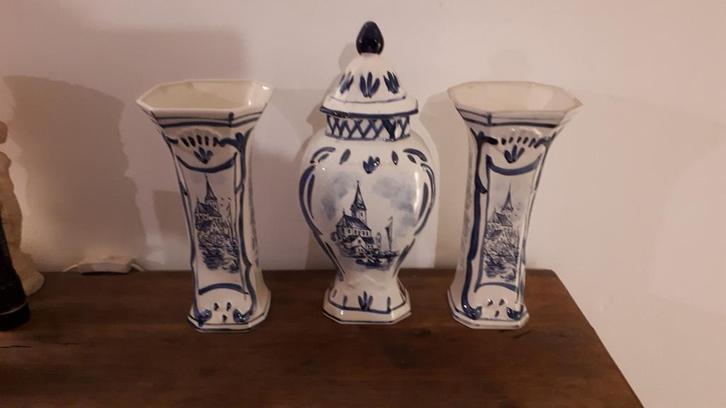 Delfts blauw kastel 3 delig, Antiek en Kunst, Antiek | Vazen, Ophalen of Verzenden