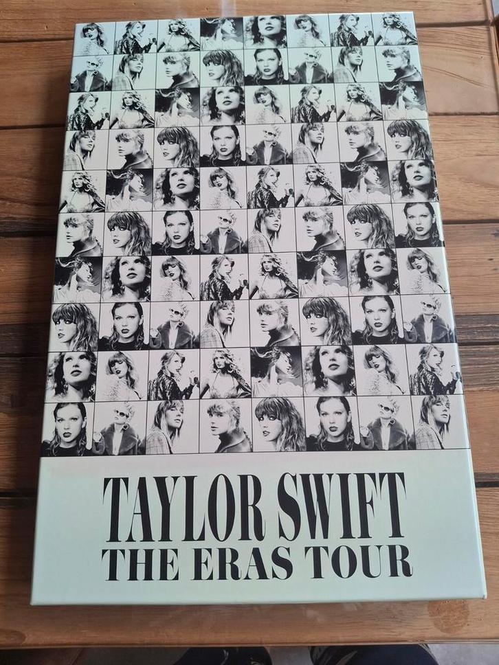 Exclusief Taylor Swift The Eras Tour merchandise pakket, Verzamelen, Muziek, Artiesten en Beroemdheden, Zo goed als nieuw, Ophalen