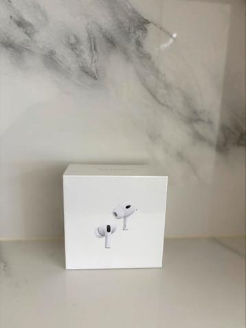 Originele AirPods pro 2 nieuw in de verpaking met plastic  beschikbaar voor biedingen