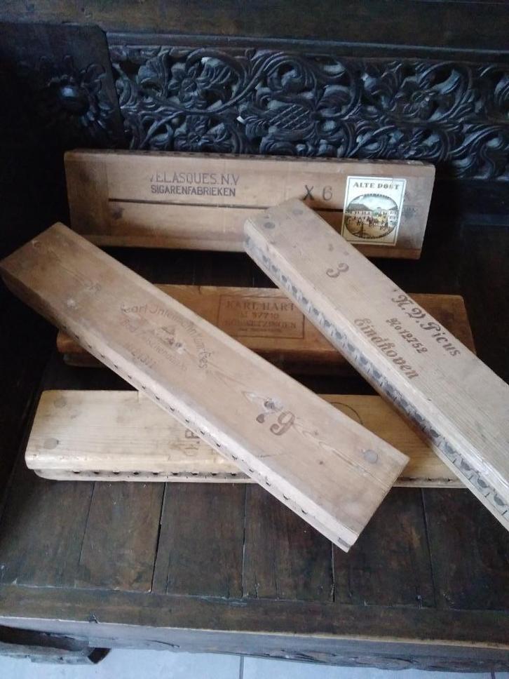 5 oude houten sigaren mallen +enkele oude sigaren, Verzamelen, Rookartikelen, Aanstekers en Luciferdoosjes, Gebruikt, Verzenden