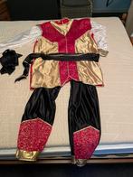 Diverse carnaval kostuums, Ophalen