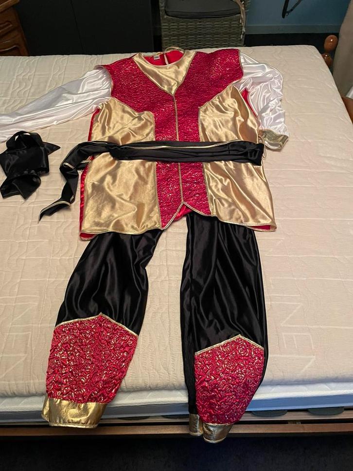 Diverse carnaval kostuums, Kleding | Heren, Carnavalskleding en Feestkleding, Ophalen