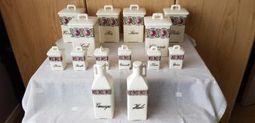 antiek en brocante beschikbaar voor biedingen