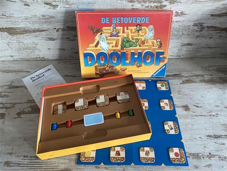 de betoverde doolhof ravensburger [s976], Hobby en Vrije tijd, Gezelschapsspellen | Bordspellen, Zo goed als nieuw, Verzenden