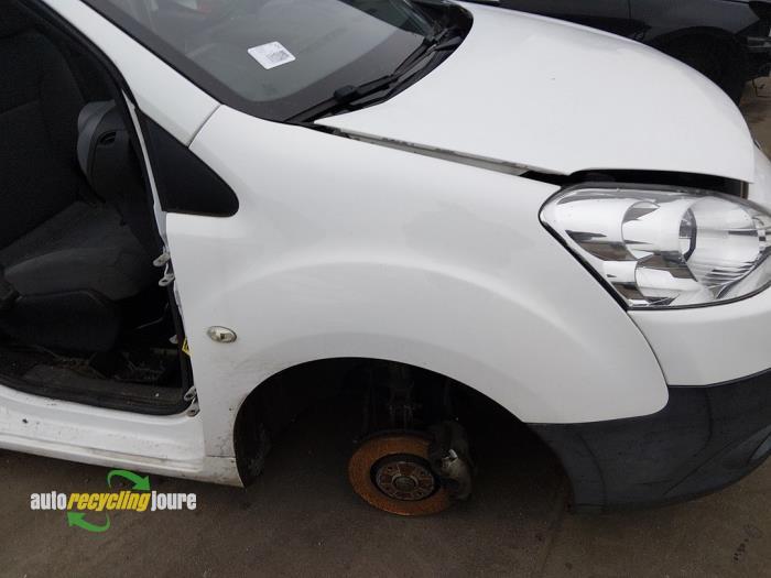 Aile avant droite d'un Peugeot Partner (EWP), Autos : Pièces & Accessoires, Carrosserie & Tôlerie, -, -, 3 mois de garantie, Utilisé