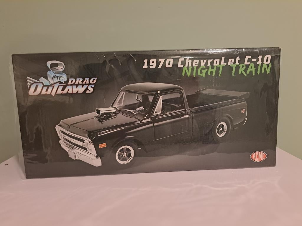 Night Train Chevrolet C-10 Drag Outlaws 1:18 ACME 1970, Hobby & Loisirs créatifs, Enlèvement ou Envoi, Neuf, Voiture, Autres marques