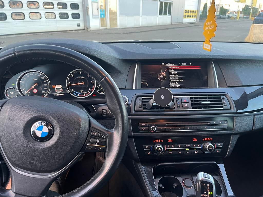 BMW 520D 2016, Auto's, BMW, Particulier, 5 Reeks, Diesel, Euro 6, Break, 5 deurs, Automaat, Bruin, Zwart, Leder, Achterwielaandrijving