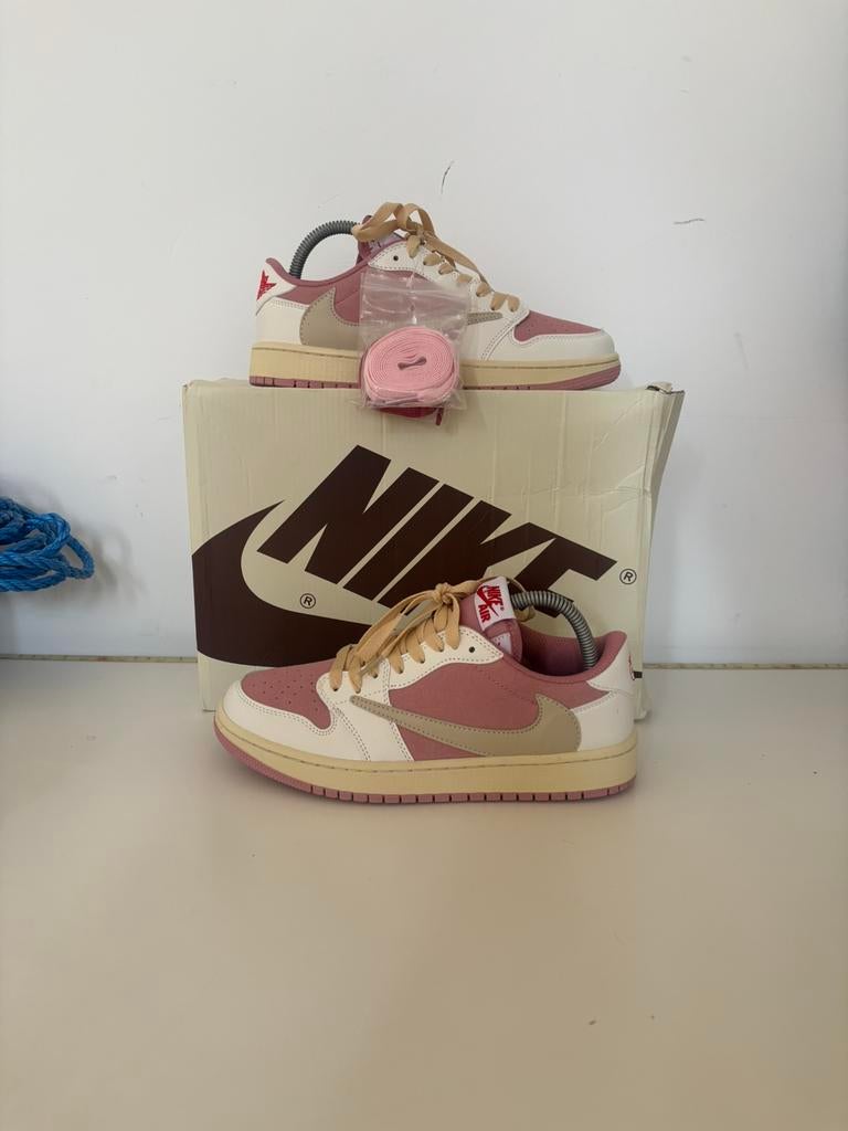 Air Jordan Low Travis Scott Rose, Enlèvement, Comme neuf