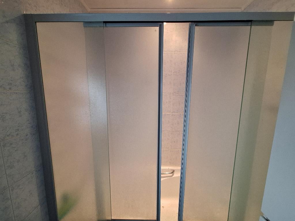 écran de bain, Enlèvement