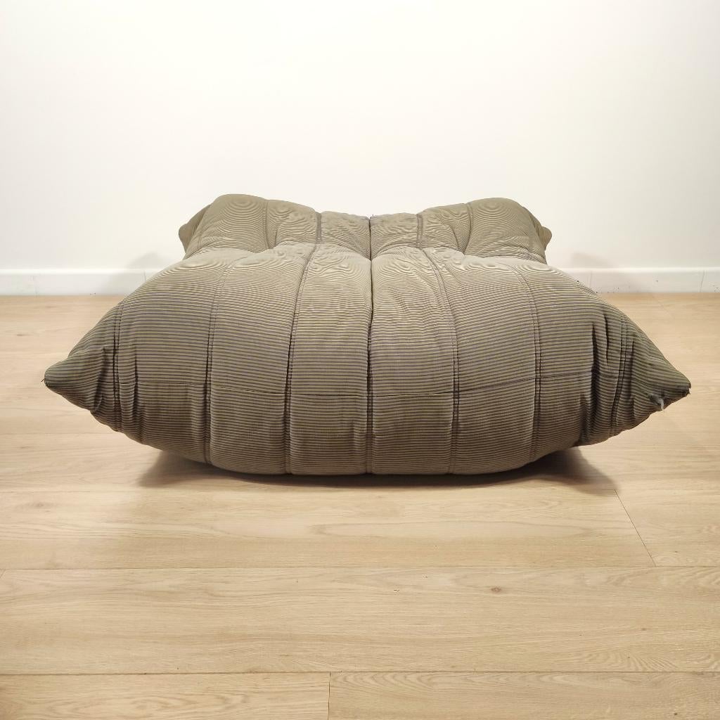 Vintage Togo poef Ligne Roset, Ophalen