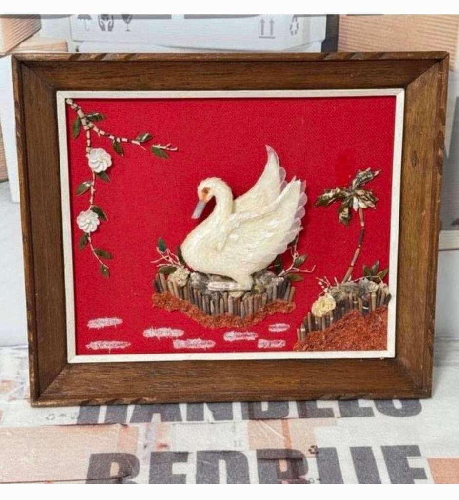 Belle œuvre d'art vintage 3D en forme de cygne dans un cadre, Antiquités & Art, Art | Autres Art, Enlèvement ou Envoi
