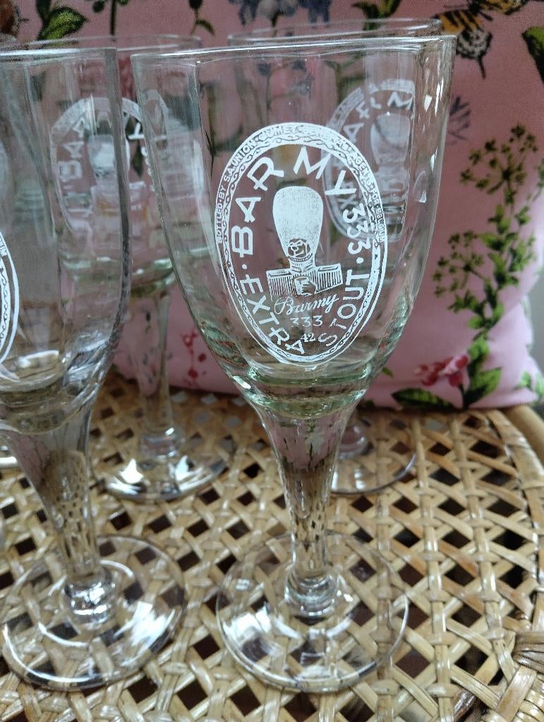 6 magnifiques verres à bière Stout Barmy 33 cl, Collections, Enlèvement, Comme neuf, Verre ou Verres, Autres marques