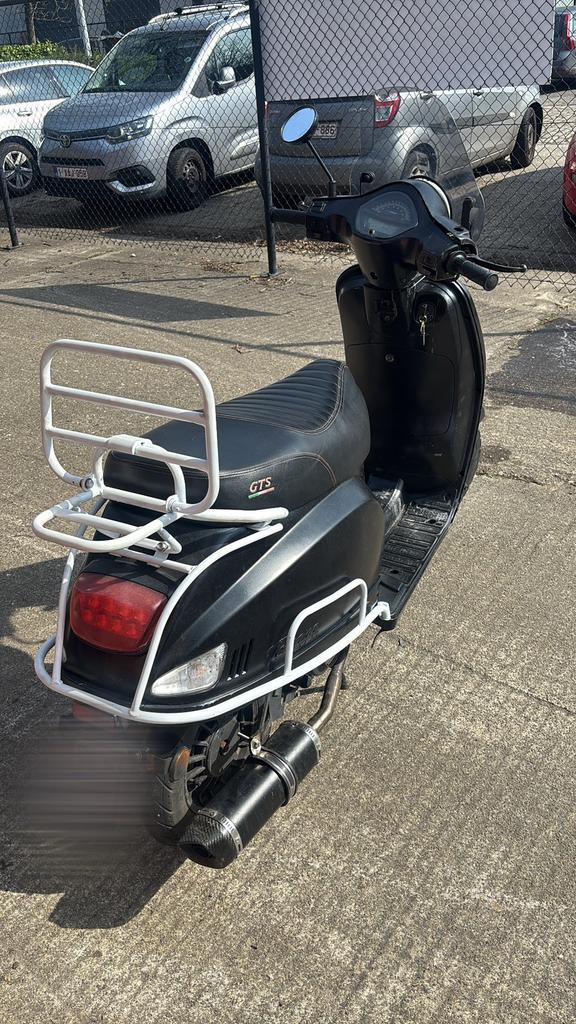 Gts toscana model 2023, Fietsen en Brommers, Brommers | Derbi, Ophalen of Verzenden