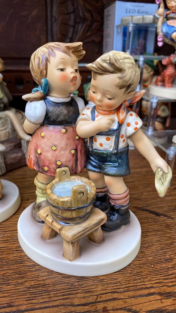 Hummel nr 412.  Is 16 cm groot, Enlèvement, Comme neuf, Hummel