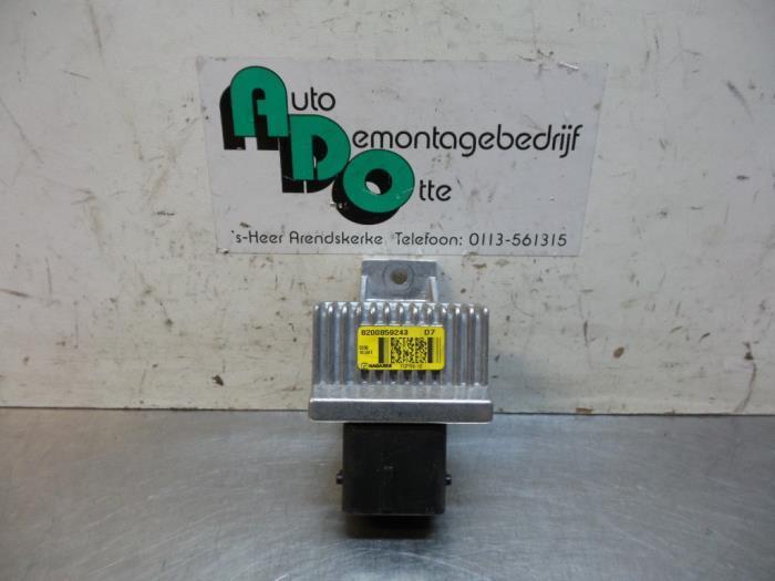 Voorgloei Relais van een Renault Trafic (Trafic 01-), Auto-onderdelen, Elektronica en Kabels, Renault, Gebruikt, 3 maanden garantie