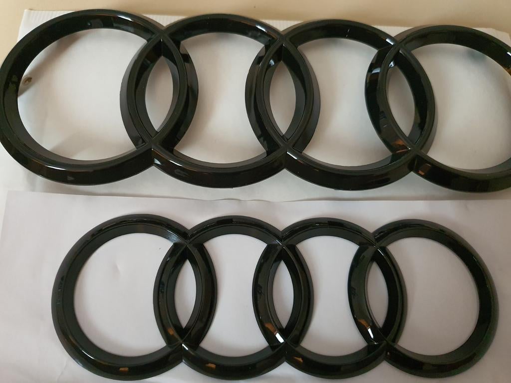 Logos Audi pour calandre + étui A1 A2 A3 A4 A5 A6 A7 A8 Q3 Q, Enlèvement ou Envoi, Neuf, Audi
