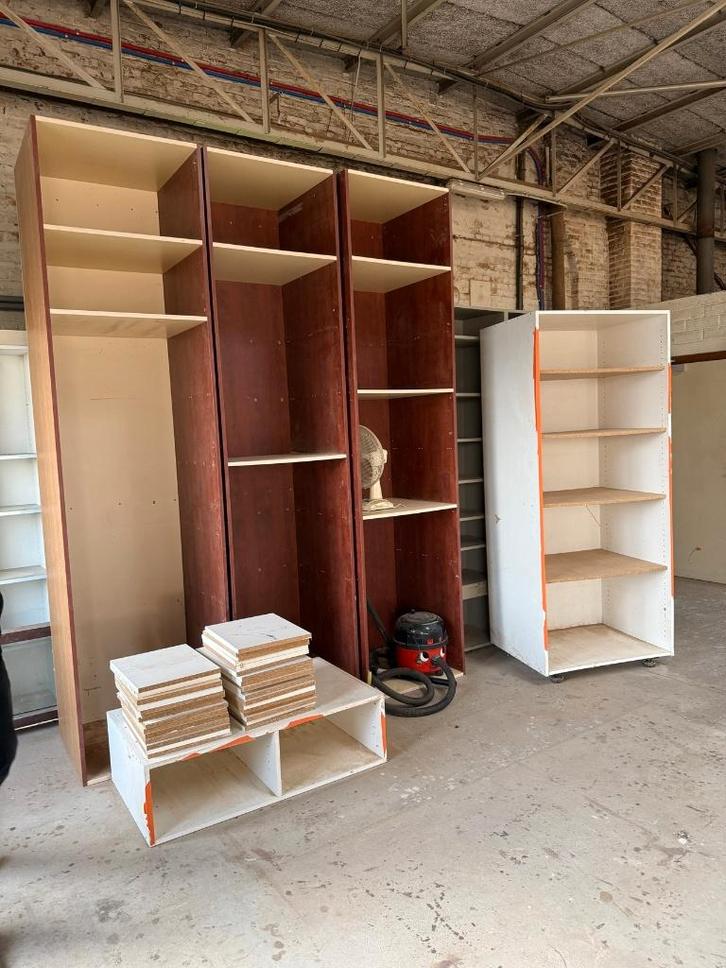 Vele Kasten GRATIS op te halen na afspraak, Maison & Meubles, Armoires | Autre, Utilisé, Enlèvement