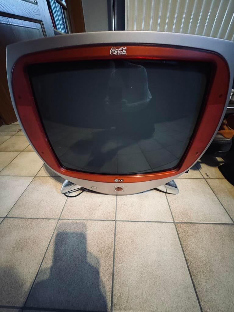 Coca cola televisie LG, Antiek en Kunst, Antiek | Tv's en Audio, Ophalen