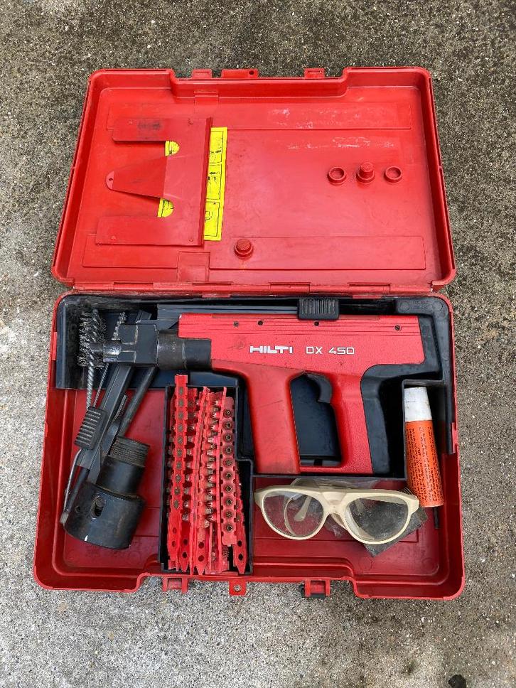 HILTI DX450 : CLOUEUR À POUDRE <<, Bricolage & Construction, Outillage | Autres Machines, Utilisé, Enlèvement
