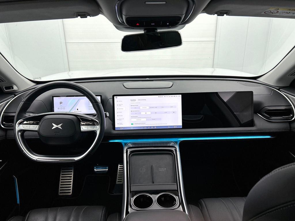 Xpeng G9 BEV 98KWH Performance AWD, Auto's, XPENG, Automaat, Gebruikt, Wit, 5 zetels